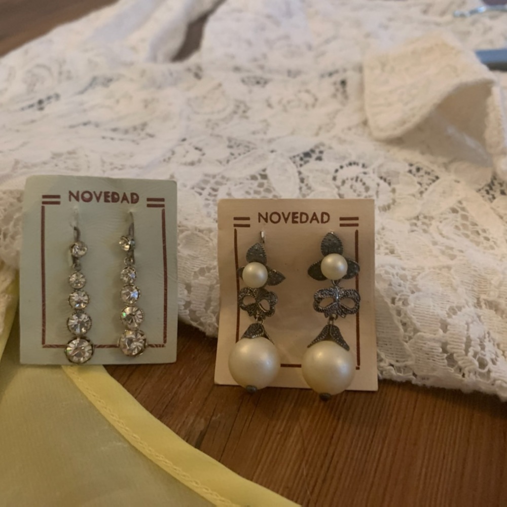4 piece set; Lauren LoveJ. Blouses and vintage pair earrings🤎